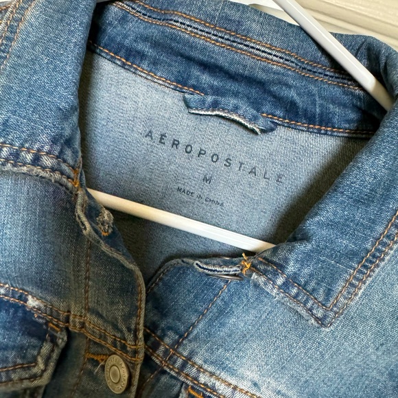 Aeropostale distressed denim jean jacket size M - Picture 6 of 6